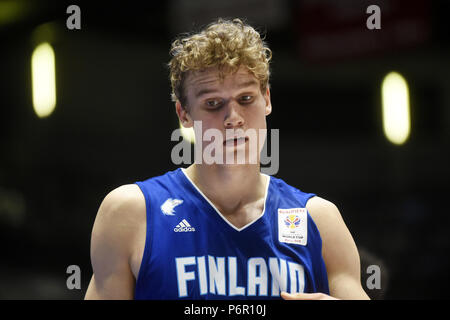 Pardubice, Tschechische Republik. 29 Juni, 2018. Lauri Markkanen (FIN) während der Men's Basketball World Championschip 2019 Qualifikation Gruppe F match Tschechien vs Finnland in Pardubice, Tschechische Republik, 29. Juni 2018. Credit: Josef Vostarek/CTK Photo/Alamy leben Nachrichten Stockfoto