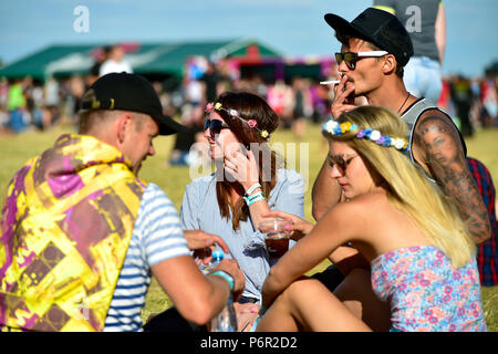 Panensky Tynec, Tschechische Republik. 30. Juni, 2018. Der dritte Tag der Aerodrome Festival in Panensky Tynec, Tschechien, Freitag, 30. Juni 2018. Credit: Ondrej Hajek/CTK Photo/Alamy leben Nachrichten Stockfoto