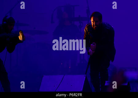 Panensky Tynec, Tschechische Republik. 30. Juni, 2018. Nine Inch Nails Gruppe mit Sänger Trent Reznor bei Konzert am dritten Tag der Aerodrome Festival in Panensky Tynec, Tschechien, Freitag, 30. Juni 2018 durchzuführen. Credit: Ondrej Hajek/CTK Photo/Alamy leben Nachrichten Stockfoto