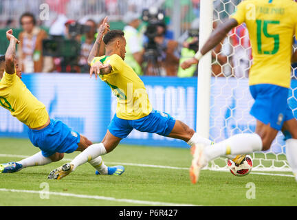 Samara, Russland. 2. Juli 2018. Brasil - Mexiko, Fußball, Samara, Juli 02, 2018 NEYMAR, Bh 10 schießen Ziel für 1-0 BRASILIEN - MEXIKO FIFA WM Russland 2018, am Besten von 16, Saison 2018/2019, 02. Juli 2018 Stadion in Samara, Russland. © Peter Schatz/Alamy leben Nachrichten Stockfoto