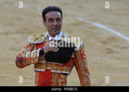 Soria, Spanien. 01. Juli, 2018. Spanische Stierkämpfer Enrique Ponce bei einem Stierkampf im 'La Chata - Stierkampfarena in Soria, im Norden von Spanien. Credit: Jorge Sanz/Pacific Press/Alamy leben Nachrichten Stockfoto