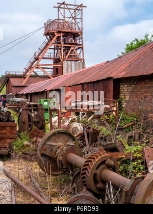 Rost Maschinen und Grube Kopf gewundenen Gang Big Pit National Coal Museum Blaenavon Kreuzfahrten Gwent Wales Stockfoto