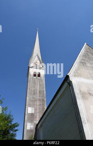 Kirche St. Johannes und Paulus Mauerkirchen Chiemgau Chiemsee Stockfoto