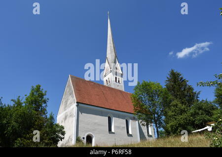 Kirche St. Johannes und Paulus Mauerkirchen Chiemgau Chiemsee Stockfoto