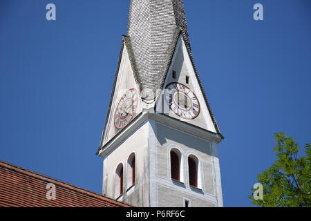 Kirche St. Johannes und Paulus Mauerkirchen Chiemgau Chiemsee Stockfoto