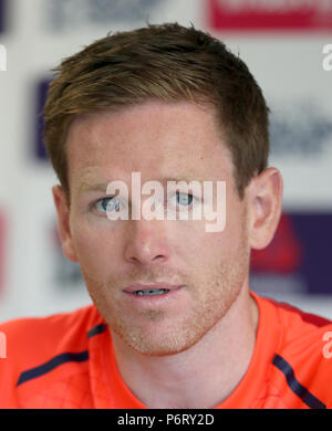 England's Eoin Morgan spricht zu den Medien während einer Pressekonferenz in der Emirates Old Trafford, Manchester. Stockfoto