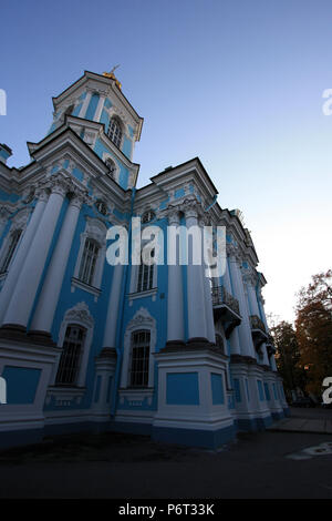 Außenansicht des Heiligen Nikolaus Marine Kathedrale, Dom der Seemann, in St. Petersburg, Russland Stockfoto