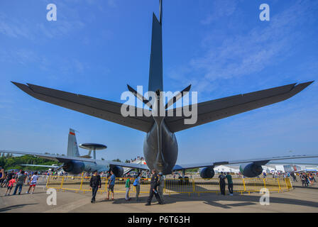 Singapur - Feb 10, 2018. Boeing KC-135 Stratotanker, betanken Flugzeuge der United States Air Force (USAF) in Changi, Singapur. Stockfoto