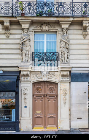 Eingang der Wohnung Gebäude, Paris, Frankreich Stockfoto