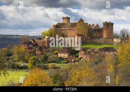 Castelnau-Bretenoux im Herbst, Lot, Midi-Pyrénées, Frankreich Stockfoto