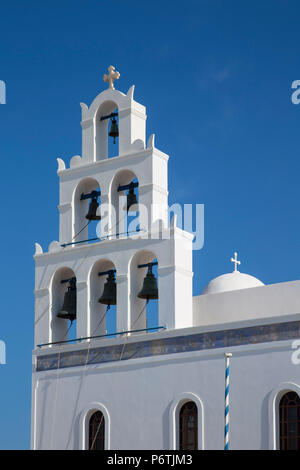 Griechisch-orthodoxe Kirche, Oia, Santorini (Thira), Kykladen, Griechenland Stockfoto