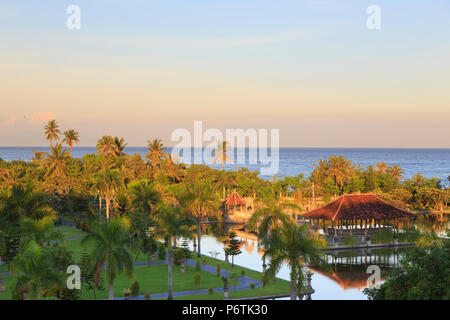 Indonesien, Bali, Bali, Ujung, Taman Ujung Wasser Palace und Gunung Lempuyang Berg Stockfoto