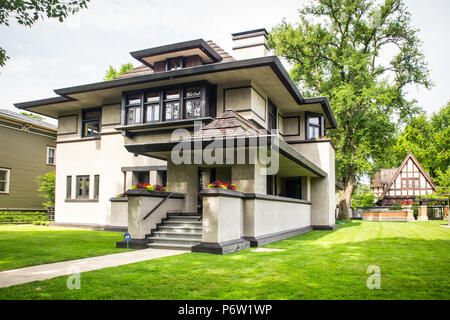 OAK PARK, Illinois - 25. JUNI 2018: Ansicht des Hauses, entworfen vom Architekten Frank Lloyd Wright. Dies ist der Edward R. Hills Haus, aka der Hügel - DeCaro Ho Stockfoto