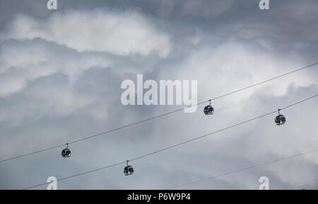 Heben Sie in der österreichischen Skigebiet in den Alpen, Österreich Stockfoto