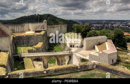 Französische Landschaft im Berggebiet mit dramatischen Himmel Stockfoto