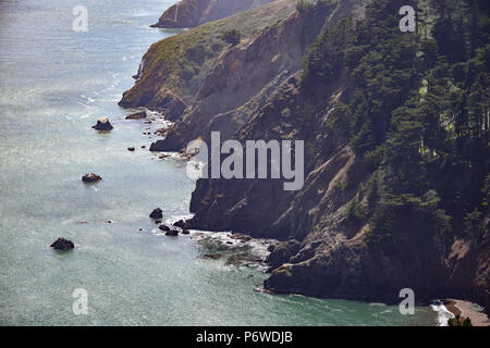 Eine einsame und unberührte Ausdehnung der Marin County Küste, nur wenige Minuten vom Trubel der Golden Gate Bridge und die Innenstadt von San Francisco, CA Stockfoto