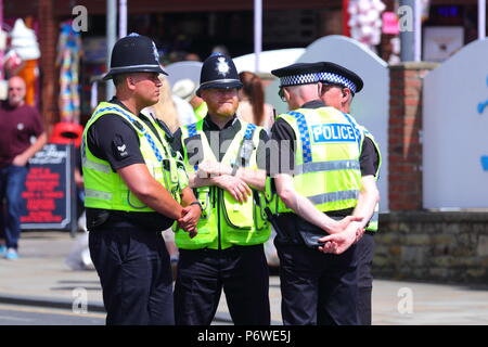 Polizeibeamte im Dienst von Scarborough Streitkräfte Tag Veranstaltung. Stockfoto