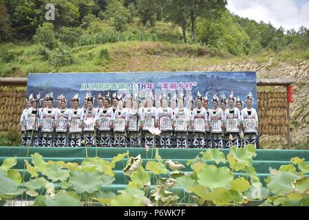 Congjiang, Congjiang, China. 3. Juli 2018. Congjiang, CHINA - Menschen führen Grand Song Dong ethnische Gruppe in Congjiang, Südwesten Chinas Provinz Guizhou. Credit: SIPA Asien/ZUMA Draht/Alamy leben Nachrichten Stockfoto