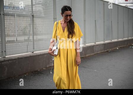 Anastasia posing außerhalb der Start- und Landebahn Vetements zeigen während der Haute Couture Fashion Week in Paris - 1 Juli, 2018 - Foto: Start- und Landebahn Manhattan*** Für die redaktionelle Nutzung nur*** | Verwendung weltweit Stockfoto