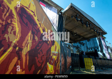 Hradec Kralove, Tschechische Republik. 03 Juli, 2018. Rock für Leute Musik Festival beginnt in Hradec Kralove, Tschechische Republik, 3. Juli 2018. Quelle: David Tanecek/CTK Photo/Alamy leben Nachrichten Stockfoto