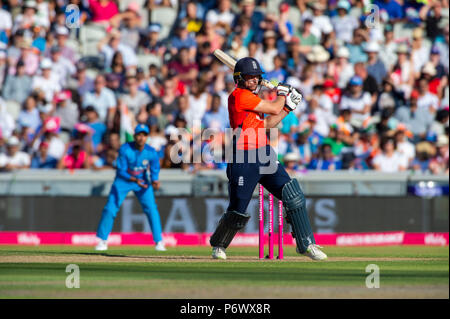 Manchester, Großbritannien. 3. Juli 2018. Jos Butler von England in Aktion während der 1. Internationalen T20 Match zwischen England und Indien im Old Trafford, Manchester, England am 3. Juli 2018. Foto von Brandon Griffiths. Credit: Brandon Griffiths/Alamy leben Nachrichten Stockfoto