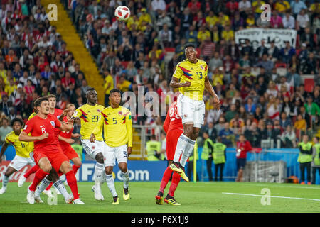 Moskau, Russland. Juli 03, 2018: yerry Mina von Kolumbien Position die Kugel weg. bei Spartak Stadium während der Runde 16 Match zwischen England und Kolumbien während der WM 2018. Ulrik Pedersen/CSM Credit: Cal Sport Media/Alamy leben Nachrichten Stockfoto