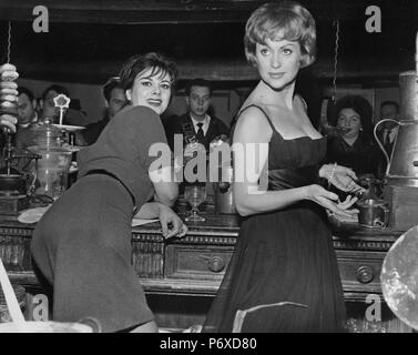 Sandra Milo, Martine Carol, Rom, 1961 Stockfoto