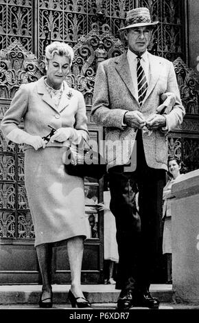 Gary Cooper, Veronica Cooper, Zedern des Libanon Krankenhaus, Juni 1960 Stockfoto