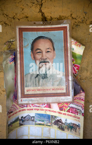 Der poirtrait Hô Chi Minh in einem Haus in Sapa, Vietnam Stockfoto