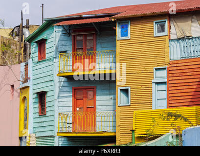 Argentinien, Buenos Aires Provinz, Stadt Buenos Aires, La Boca, Blick auf bunte Caminito. Stockfoto