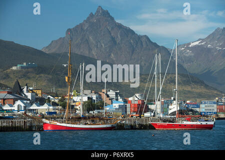 Südamerika, Argentinien, Tierra del Fuego, Hafen von Ushuaia Stockfoto