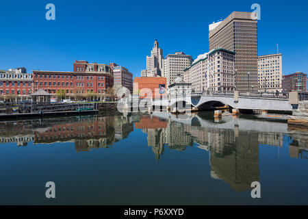 USA, Rhode Island, Providence, die Skyline der Stadt vom Fluss Providence Stockfoto