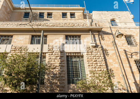 Israel, Jerusalem - 24 Juni 2018: ehemaliges Rathaus von Jerusalem während des britischen Mandats, Safra Square Stockfoto
