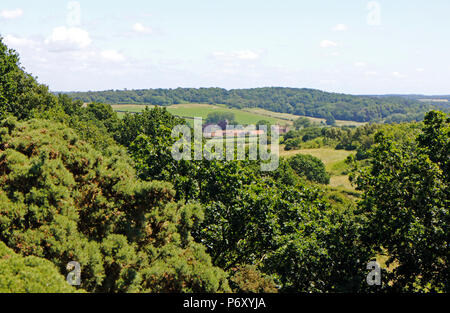 Eine Ansicht von Wiveton Downs in Richtung Glandford in North Norfolk an Wiveton, Norfolk, England, Vereinigtes Königreich, Europa. Stockfoto