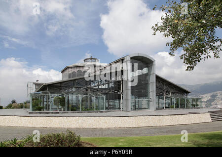 Die Itchimbía Park und kulturelle Zentrum auf dem Gipfel des Hügels. Itchimbia Quito Ecuador Stockfoto