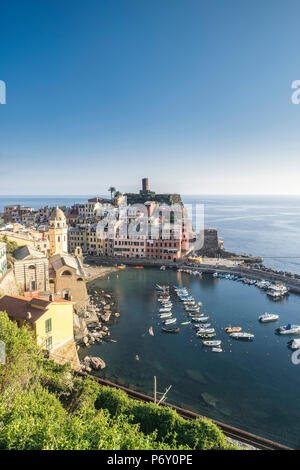 Italien. Ligurien. Parco Nazionale delle Cinque Terre. La Spezia und die Cinque Terre. Vernazza Stockfoto