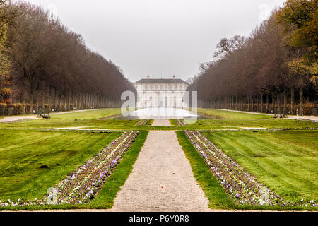 München, Deutschland - 15. November 2017: Schloss Schleißheim in München, Deutschland. Sommerresidenz der bayerischen Herrscher. Stockfoto