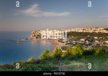 Italien, Apulien, Apulien. Foggia, Gargano. Peschici. Stockfoto