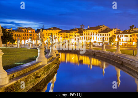 Italien, Italia. Veneto. Padova entfernt. Padua Padua. Prato della Valle Stockfoto