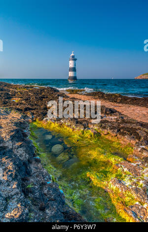 Großbritannien, Wales, Anglesey, Penmon, schwarzen Punkt Penmon Trwyn Du Leuchtturm (Leuchtturm) Stockfoto