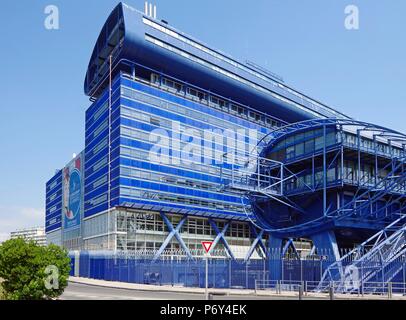 E Höhe und Ratssaal, Le Grand Bleu, Hotel de Département Bouches de Rhone, Marseille, Frankreich, massive Farbe dunkelblau High-Tech-Gebäude Stockfoto