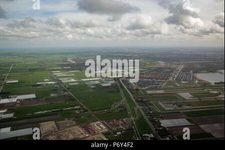 Luftaufnahme aus einem Flugzeug in Rotterdam, Niederlande Stockfoto