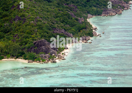 Luftaufnahme von der Anse Source D'Argent auf La Digue, Seychellen im Indischen Ozean. Stockfoto