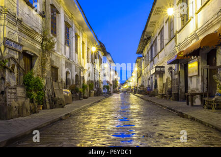 Calle Crisologo im Morgengrauen, Vigan City, Ilocos Sur, Ilocos Region, Philippinen Stockfoto