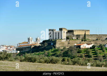 Der leistungsstarke 13 Schloss von Campo Maior. Alentejo, Portugal Stockfoto