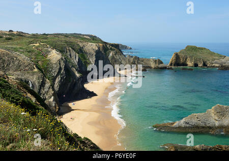 Praia dos Alteirinhos Alteirinhos (Strand). Zambujeira do Mar, Costa Vicentina. Alentejo, Portugal Stockfoto