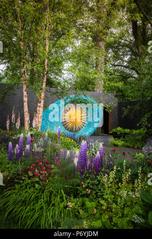 Die David Harber und Savills Garten auf der Chelsea Flower Show, London, UK. Stockfoto