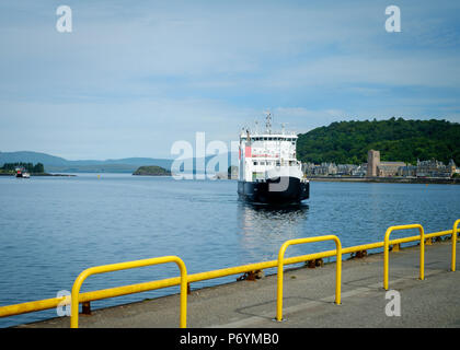 Caledonian MacBrayne Fähre MV Coruisk an Dock in Oban, Schottland, bevor Sie segeln auf der Isle of Mull, Juni 2018 in Craignure Stockfoto