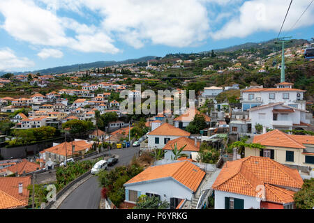 Blick von der Seilbahn Teleferico in Funchal auf Madeira Stockfoto