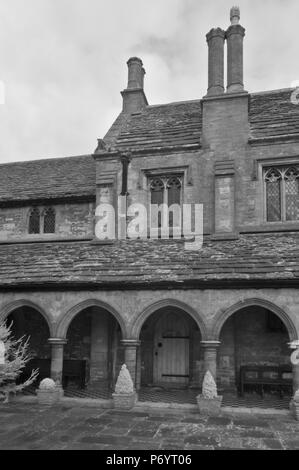 Ein Infrarotbild des 15. Jahrhunderts t Johns Armenhäuser" in Sherborne Abbey in Dorset, ursprünglich eine monastische Krankenstation und jetzt ein Wohnhaus. Stockfoto